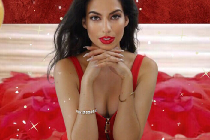 ELINA LAIVERA Happy Christmas