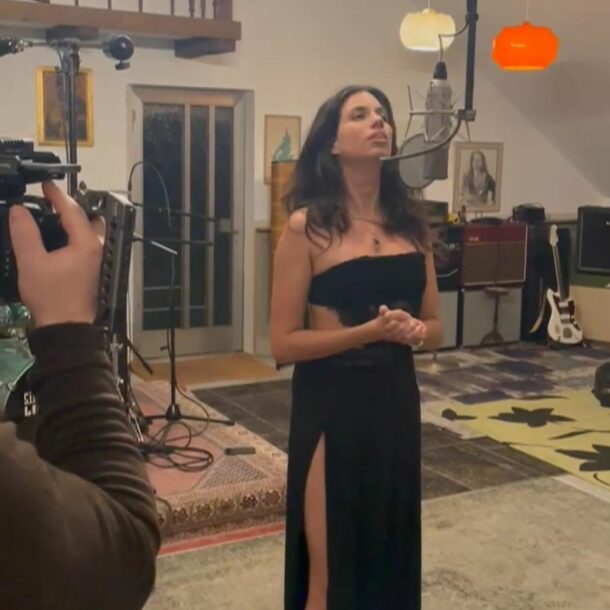 ELINA LAIVERA IN THE STUDIO